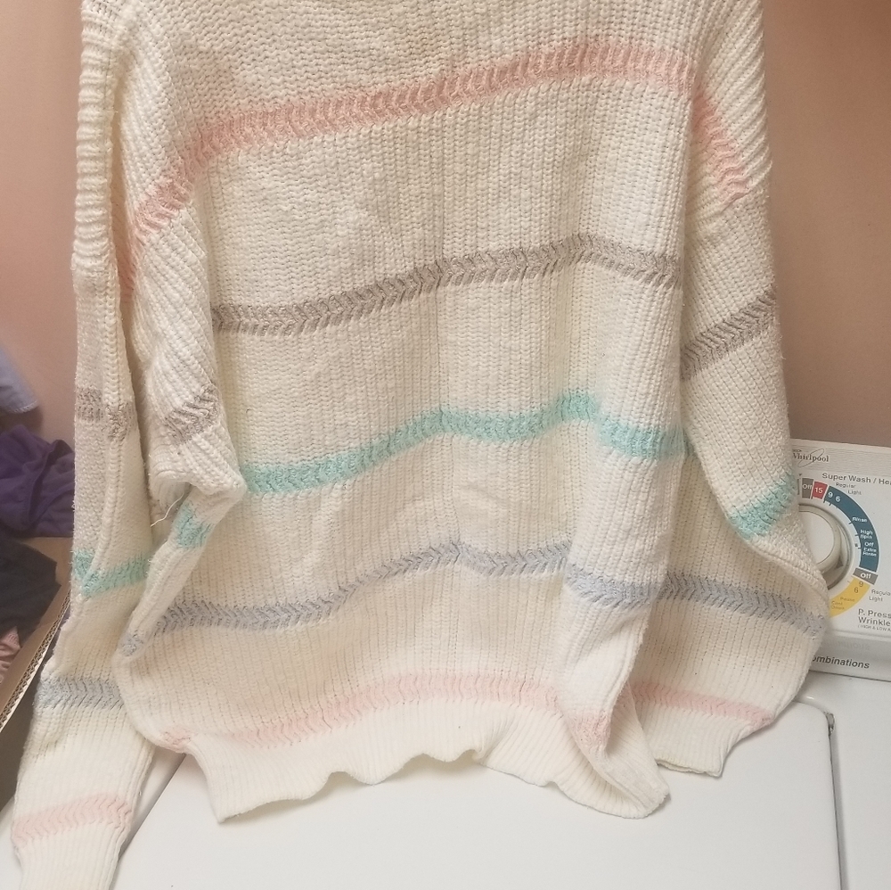 Sweater - Picture 2 of 3